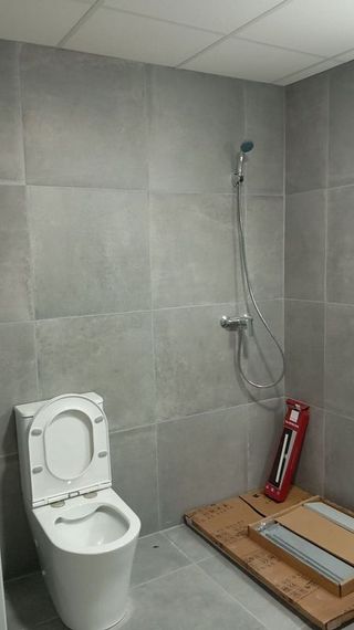 Local comercial en alquiler en Gran Vía en Valencia