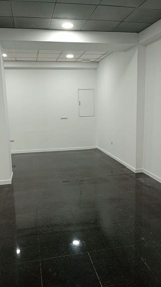 Local comercial en alquiler en Gran Vía en Valencia