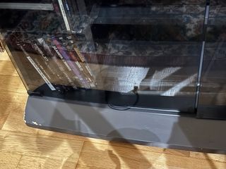 REGALO Mueble TV cristal y plástico