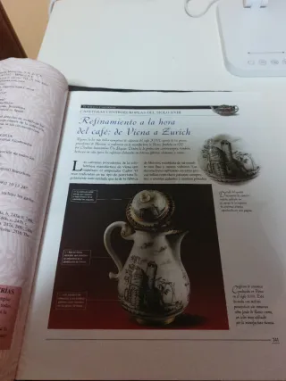 Collezione di teiere decorative