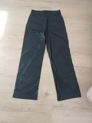 Pantalón polipiell bershka