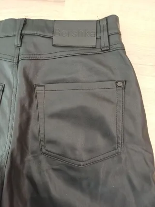 Pantalón polipiell bershka