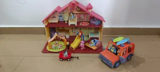 Lote Juguetes Bluey Casa y Coche