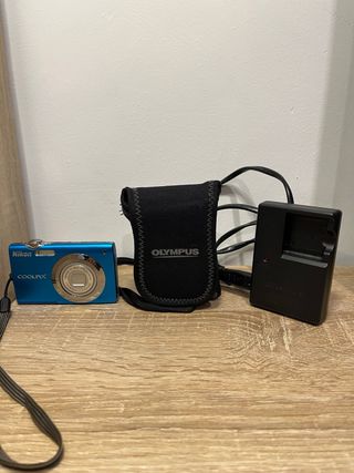 Lote 2 Cámaras Digitales Nikon y Olympus