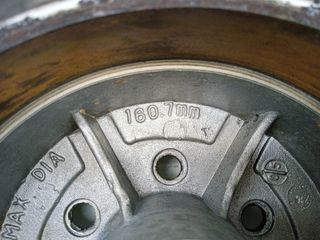 LLANTA TRASERA HYOSUNG AQUILA 250 '02/06 (CARB.)