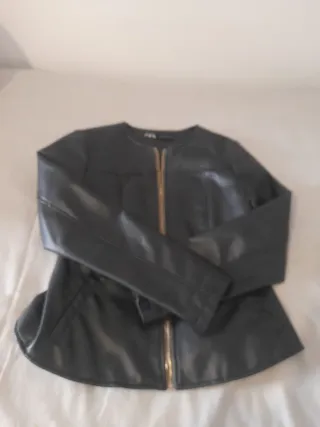 Chaqueta zara polipiel
