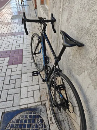 Bicicleta Carretera Giant Contend 2 Negra
