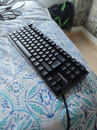 Ordenador Gaming con Teclado NewSkill