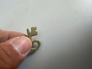 Llave antigua rara pequeña