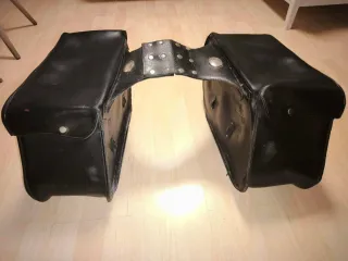 Alforjas de cuero para moto