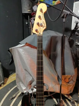Bajo Eléctrico Fretless squier Jazz Bass