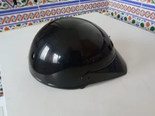Casco de moto negro
