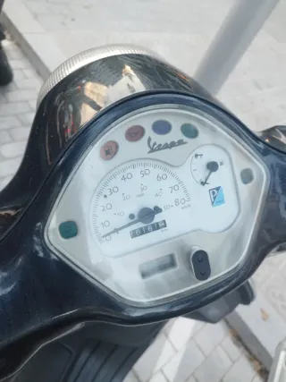 Vespa LX 50 Negra 2006