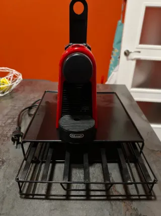 Cafetera Nespresso DeLonghi Roja