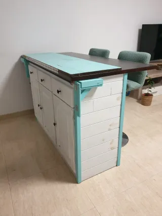 Isla de cocina madera y 4 taburetes