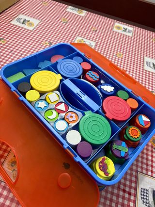 Juego moldes pintura niños