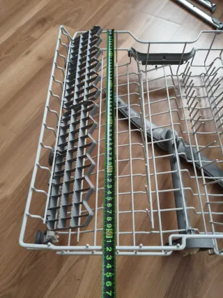 Bandeja superior lavavajillas en buen estado