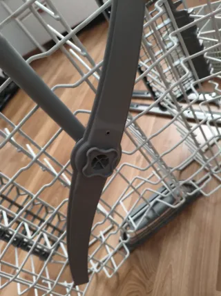 Bandeja superior lavavajillas en buen estado