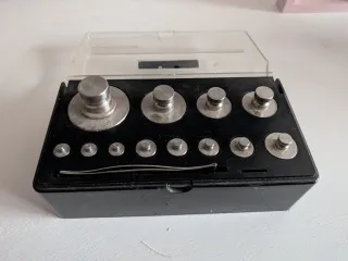 Balanza japonesa de precisión