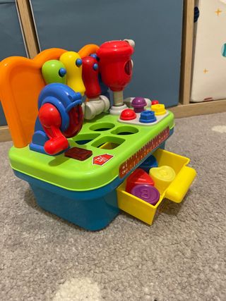 Banco de herramientas para niños