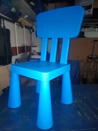 Silla infantil IKEA azul