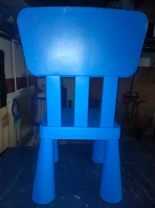 Silla infantil IKEA azul