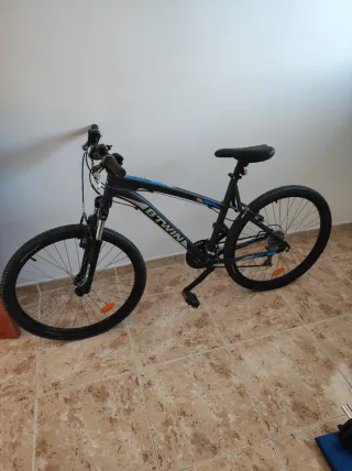 Bicicleta Btwin Negra rockrider