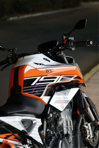 KTM Duke 790 Naked