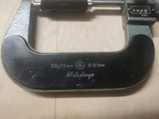 Micrómetro Mitutoyo 50-75mm 0.01mm