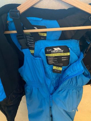 Conjunto esquí niño 2-3 años marca Trespass