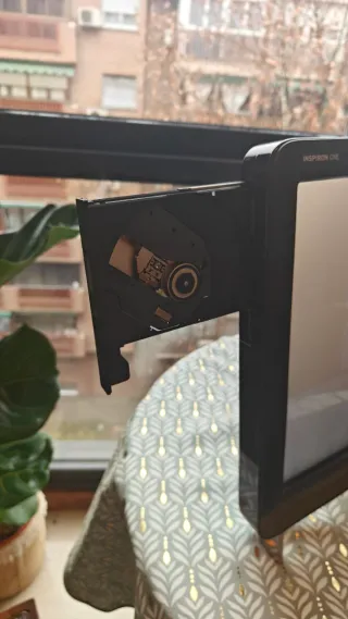 Ordenador todo en uno | Dell Inspiron One 2205