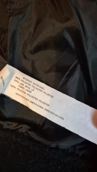 Abrigo estilo motero negro