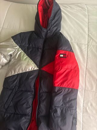 Abrigo reversible Tommy Hilfiger.Talla 10-12