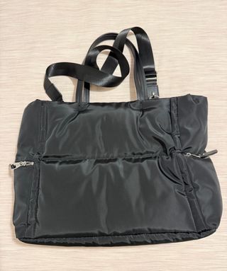 Bolso acolchado negro Stradivarius