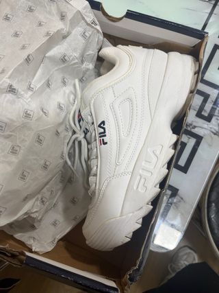 Zapatillas Fila Blancas - Un solo uso