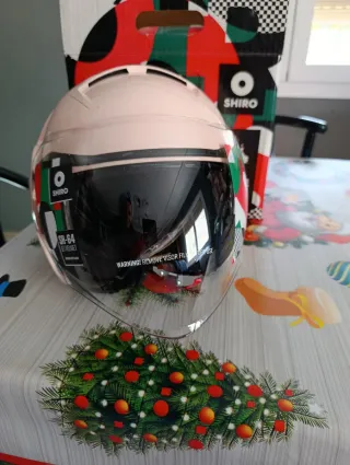 Vendo casco moto rosa SIN USAR