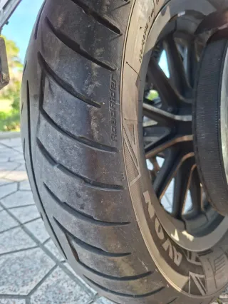 Harley-Davidson Sportster 883 Iron.