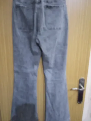 Pantalón campana gris talla L