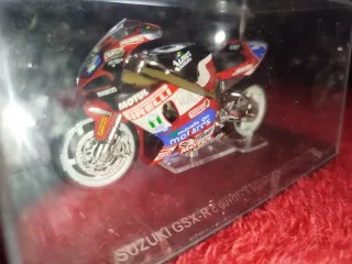 Modellino Suzuki GSX-R 1:43