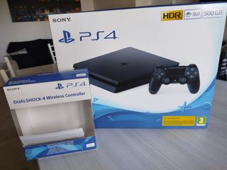 PlayStation 4 Slim