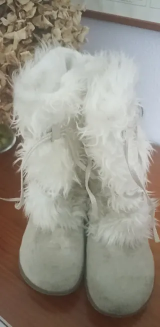 Botas Coolway efecto pelo blanco