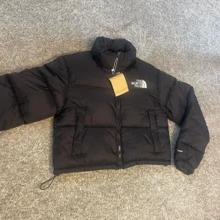 The North Face Plumas Corto Mujer Negro