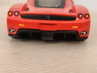 1:18 Ferrari Enzo Hot Wheels maqueta miniatura