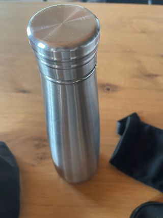 Set accessori golf: cappellino, borraccia, custodi