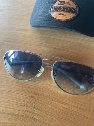 Set accessori golf: cappellino, borraccia, custodi