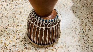 Djembe tambor africano autentico.