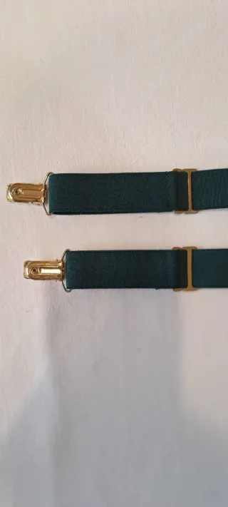 Bretelle verdi elasticizzate con dettagli dorati