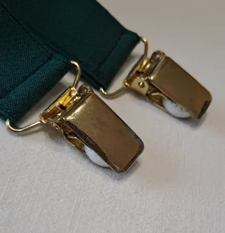 Bretelle verdi elasticizzate con dettagli dorati