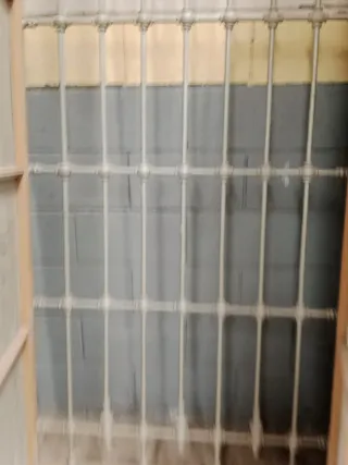 Antigua ventana de dos hojas doble , madera esti