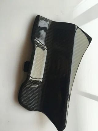 TAPA BATERIA DUCATI PANIGALE 899 1199 1299 CARBONO